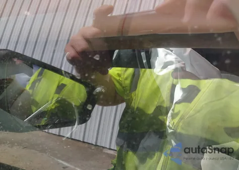 2020 Chevrolet Equinox Fwd Ls из США, поврежденный, VIN 2GNAXHEV4L6164034